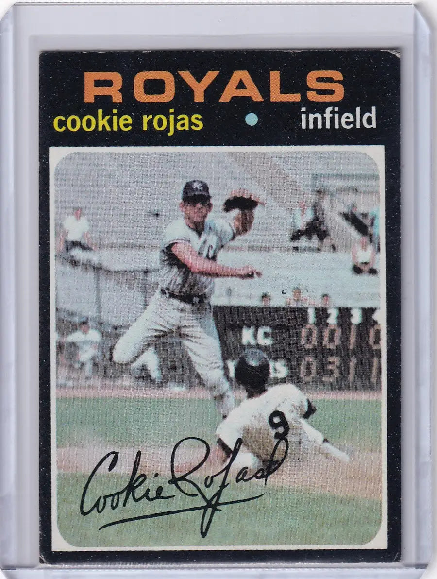 1971 Topps Baseball #118 Cookie Rojas - Kansas City Royals