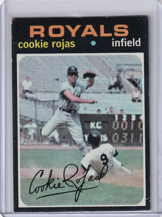 1971 Topps Baseball #118 Cookie Rojas - Kansas City Royals - Baseball Card Single