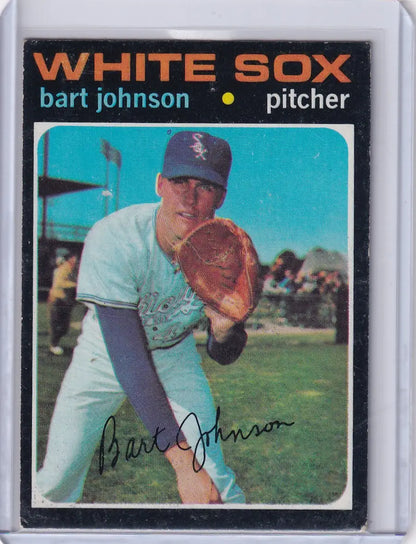 Baseball card of Bart Johnson in pitching stance for Chicago White Sox Topps Baseball