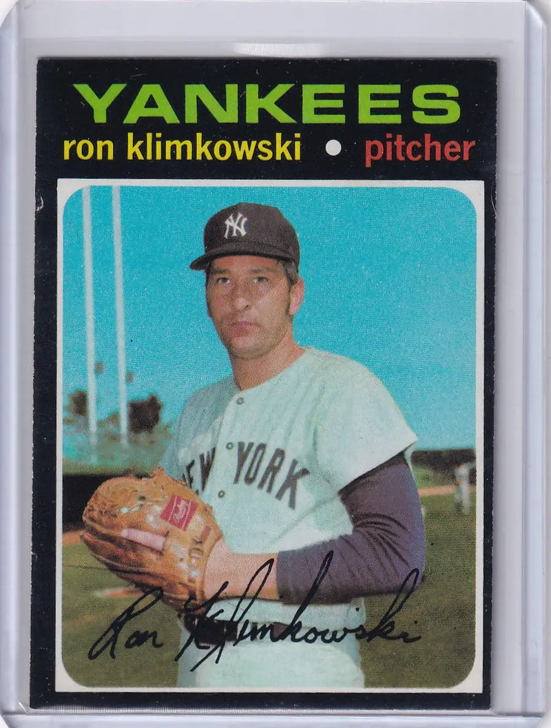 1971 Topps Baseball #28 Ron Klimkowski - New York Yankees