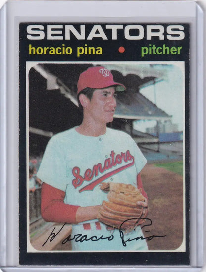 Baseball card of Horacio Pina, pitcher for Washington Senators, from Topps Baseball 1971