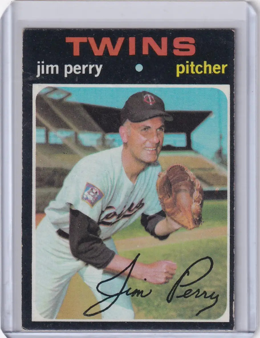 1971 Topps Baseball card of Jim Perry, pitcher for the Minnesota Twins, in uniform