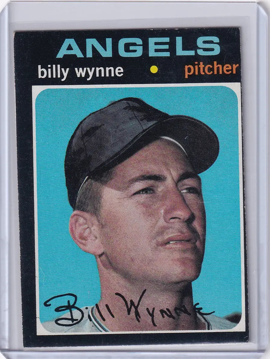 Topps Baseball card of Billy Wynne, pitcher for the California Angels in 1971