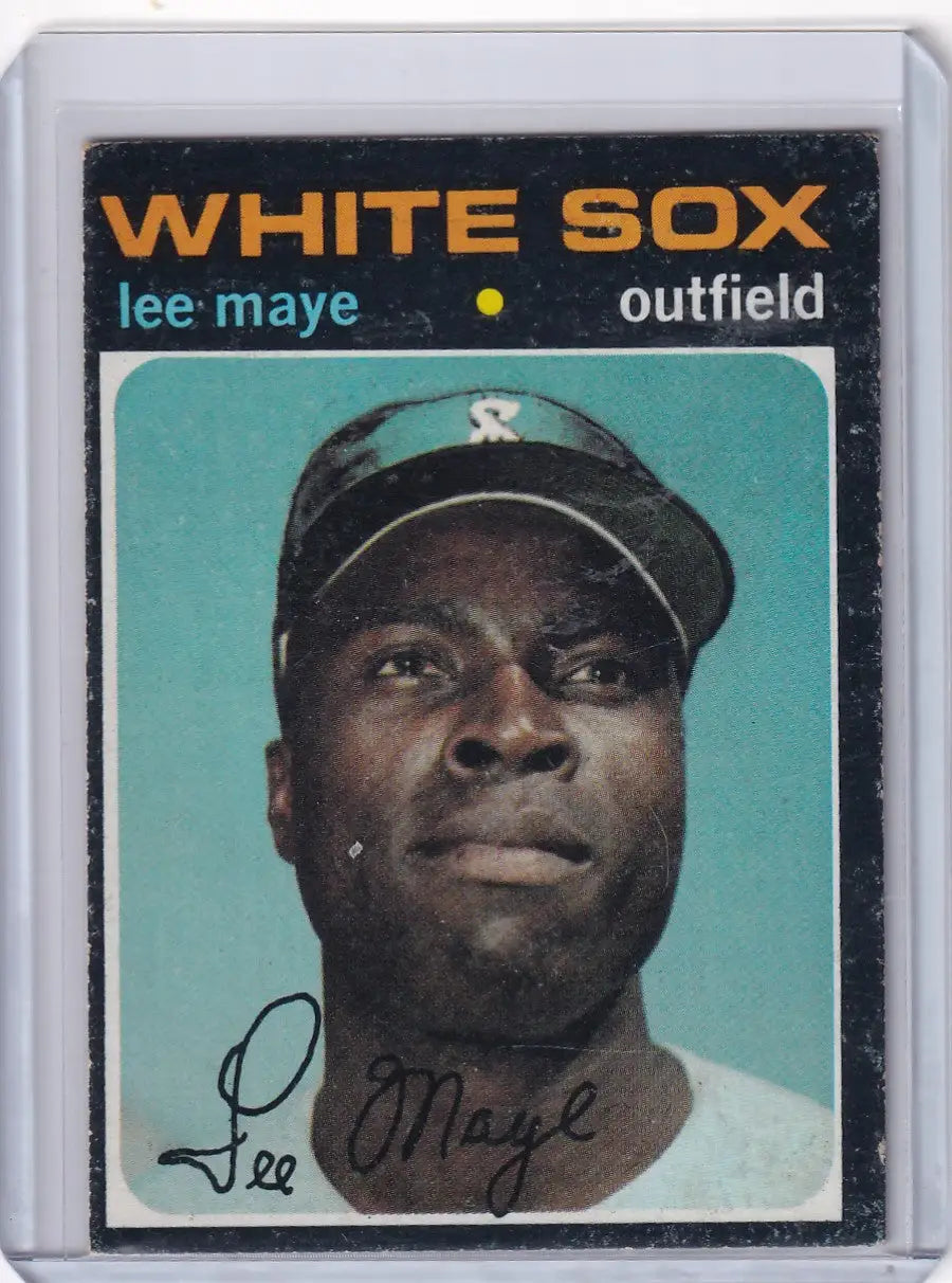 1971 Topps Baseball card of Lee Maye, Chicago White Sox outfielder in team cap
