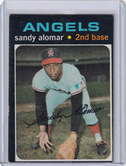 1971 Topps Baseball card of Sandy Alomar Sr. fielding for California Angels