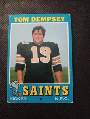1971 Topps - Tom Dempsey #5. New Orleans Saints. VG+ - Football Card Single