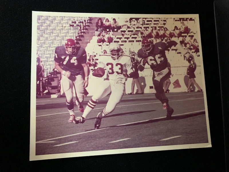 1972 SMU’s Ed Johnson & Louie Kelcher close in on Aggie Alvin Bowers 8x10 Photo - Sports Memorabilia
