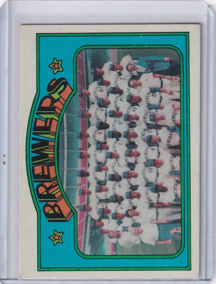 Vintage Topps Baseball trading card of the Milwaukee Brewers team photo