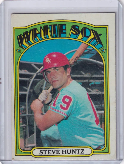 Vintage 1972 Topps Baseball card of Steve Huntz in batting stance for Chicago White Sox
