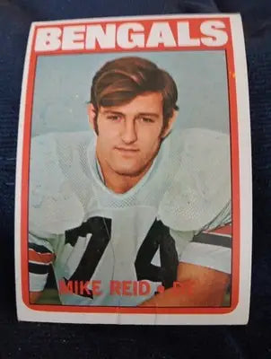 1972 Topps - Mike Reid #67 (RC). Bengals. VG+ - EX - Football Card Single