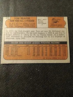 1972 Topps - Tom Seaver #445. NY Mets. HOF. off center. EX-NRMT - Baseball Card Single
