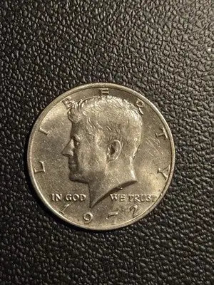1972 USA 50 Cent Coin - Copper-Nickel Very Good Condition no Mint Mark