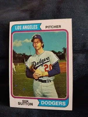1974 Topps - Don Sutton #220. Dodgers. EX - Baseball Card Single