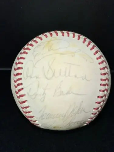 Autographed 1976 LA Dodgers ONL Feeney Baseball with Steve Garvey signatures for collectors