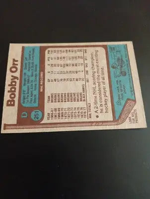 1977-78 Topps - Bobby Orr #251. Chicago Black Hawks. EX - Hockey Card Single