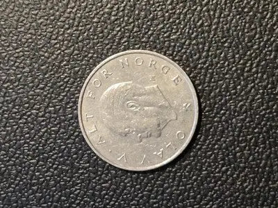 1977 Norway 1 Krone Coin - King Olav V - Coins & Currency
