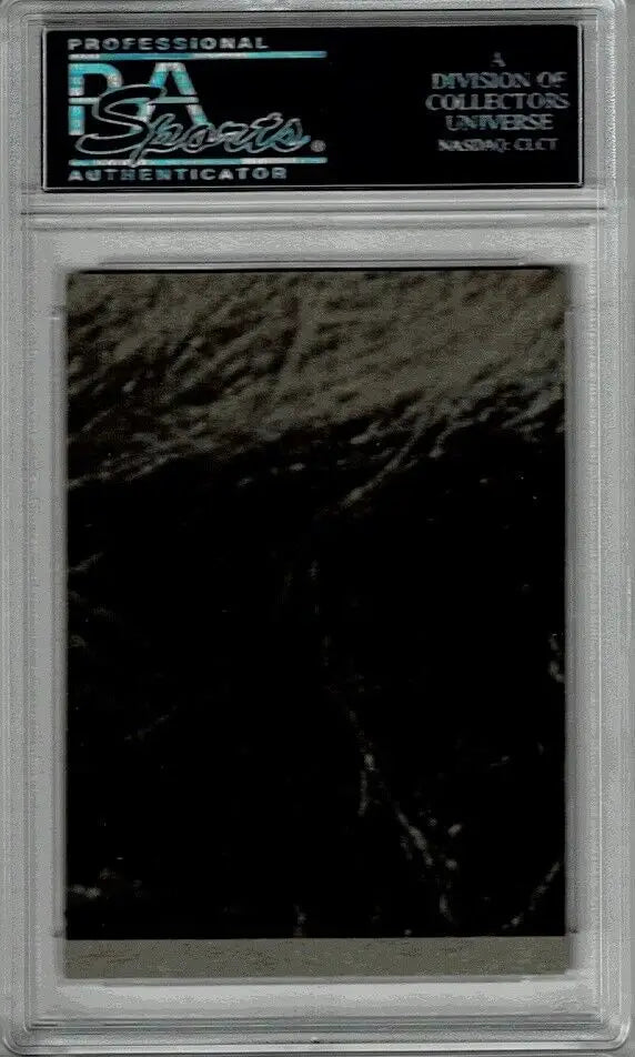 1977 Topps Star Wars Trading Card #84 Rebel Pilot Prepares for Raid PSA 8 Graded Card