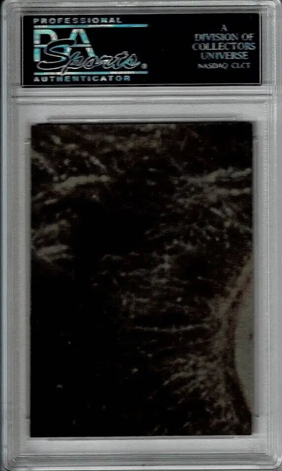 Graded Topps Star Wars Trading Card #88 Stormtroopers Guard Solo’s Ship PSA 8