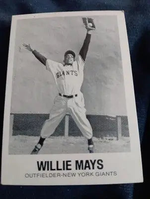 1977 TCMA Renata Galasso #8 Willie Mays. New York Giants. EX - Baseball Card Single