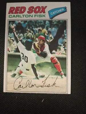 1977 Topps - Carlton Fisk #640. Boston Red Sox. EX+ - NRMT