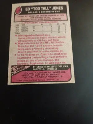 1977 Topps - Ed ’Too Tall’ Jones #314. Dallas Cowboys. EX - EX+