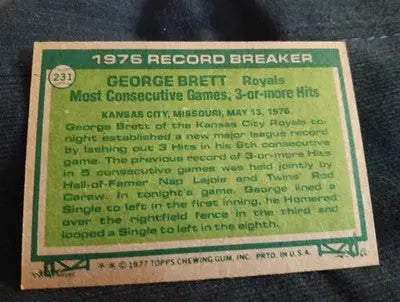 1977 Topps - Record Breaker George Brett #231. Royals. EX - Baseball Card Single