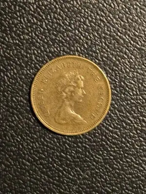1979 Hong Kong 50 Cents - Queen Elizabeth II Portrait - World Coin