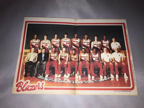 Vintage Blazers team photo from the 1980-81 Topps Pin-Ups Portland Trail Blazers card