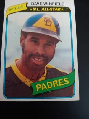 1980 Topps - Dave Winfield #230. San Diego Padres. EX+ - Baseball Card Single