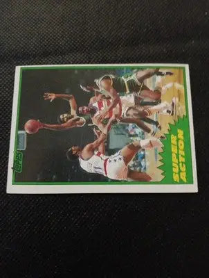 1981-82 Topps - Robert Parish #108E. Boston Celtics. EX - EX+ - Basketball Card Single