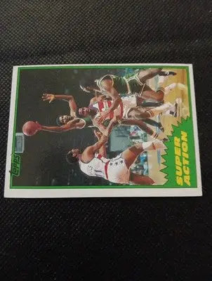 1981-82 Topps - Robert Parish #108E. Boston Celtics. EX - EX+ - Basketball Card Single