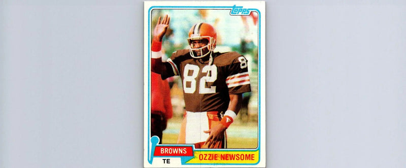 Ozzie Newsome trading card from 1981 Topps #435 featuring the football legend