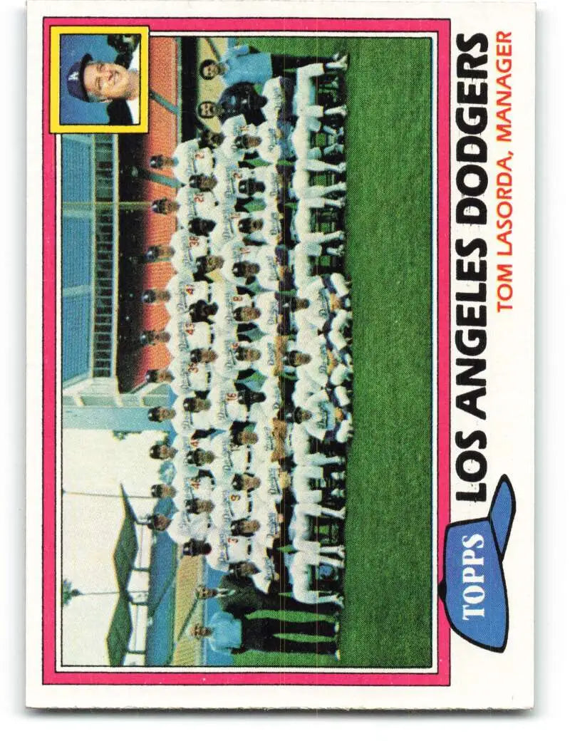 1981 Topps #679 Dodgers Team/Tommy Lasorda EX Excellent Los Angeles Dodgers Baseball Card - Baseball Card Single