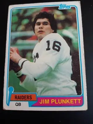 1981 Topps - Jim Plunkett #135. Raiders. VG - VG+ - Football Card Single