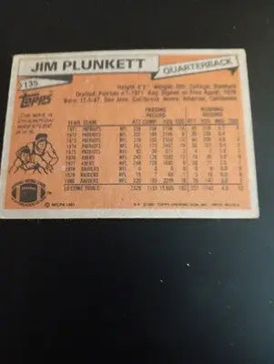 1981 Topps - Jim Plunkett #135. Raiders. VG - VG+ - Football Card Single