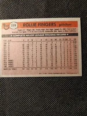 1981 Topps - Rollie Fingers #229. San Diego Padres. EX-NRMT+