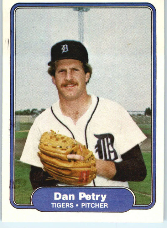 1982 Fleer #278 Dan Petry EX Excellent Detroit Tigers Baseball Card - Baseball Card Single