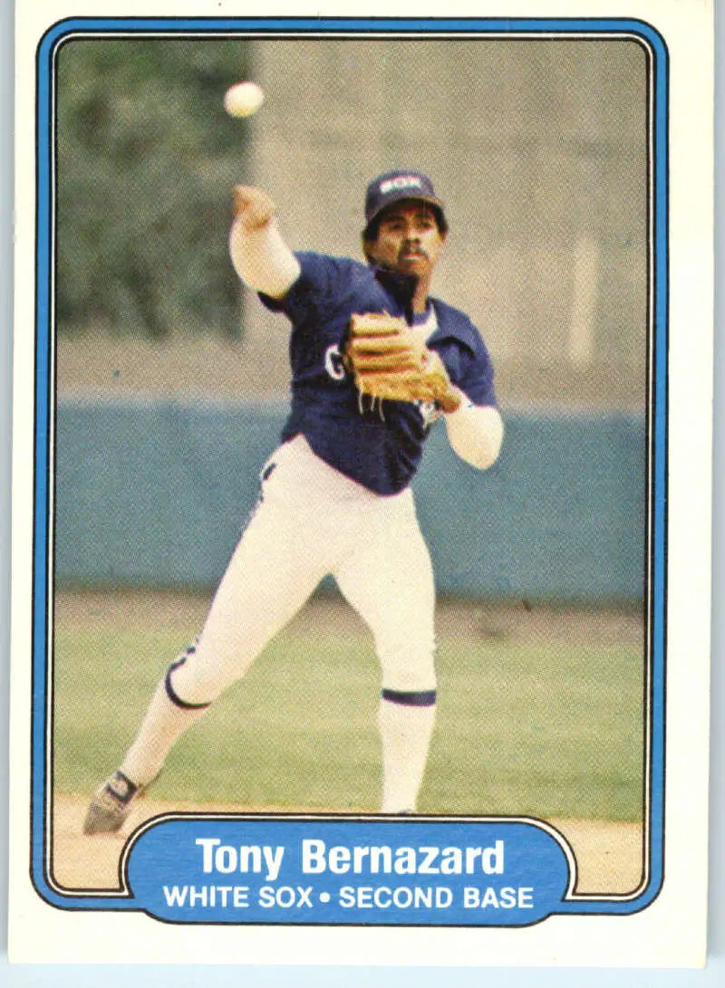 1982 Fleer #338 Tony Bernazard EX Excellent Chicago White Sox Baseball Card - Baseball Card Single