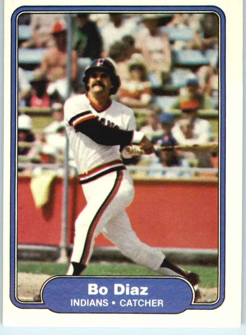 1982 Fleer #364 Bo Diaz EX Excellent Cleveland Indians Baseball Card - Baseball Card Single
