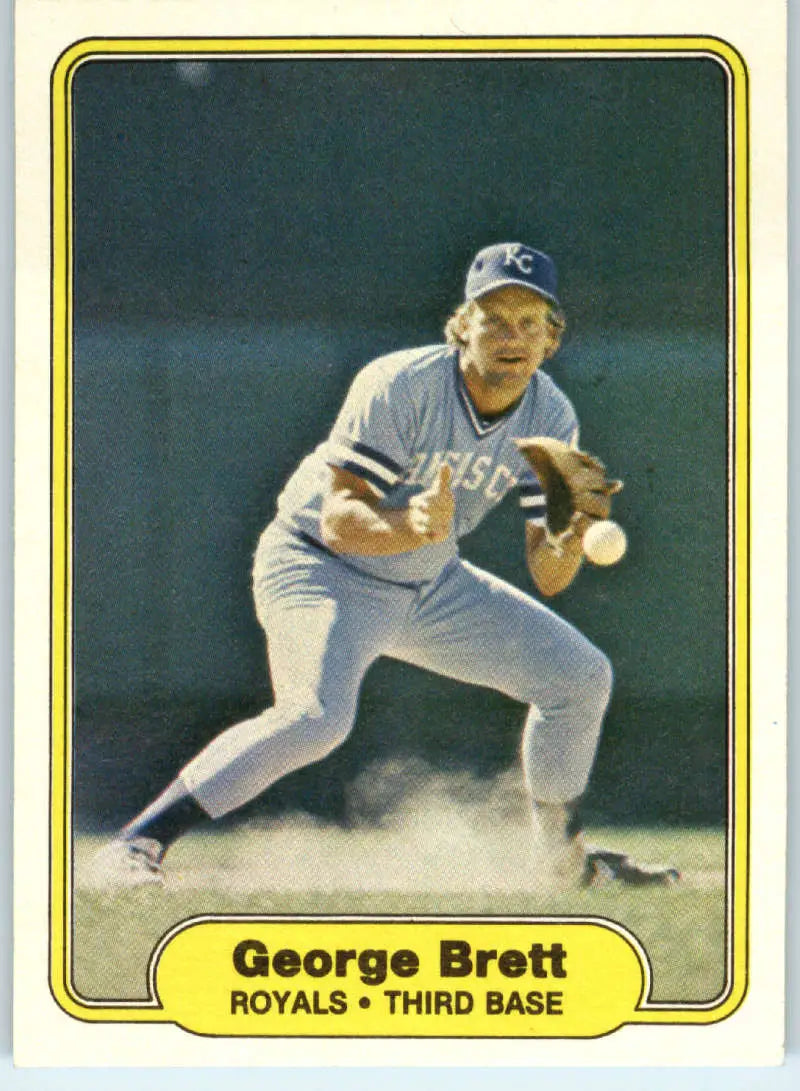 1982 Fleer #405 George Brett EX Excellent Kansas City Royals Baseball Card - Baseball Card Single