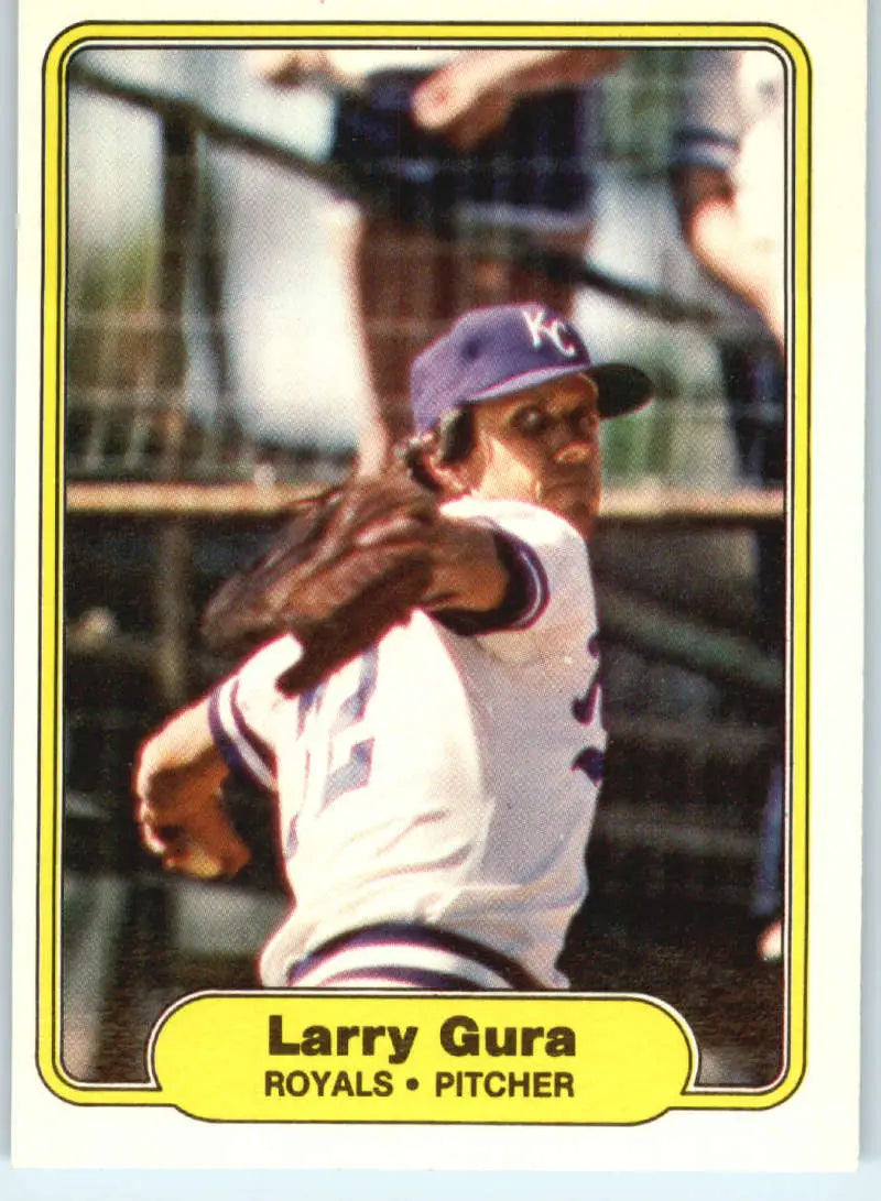 1982 Fleer #410 Larry Gura EX Excellent Kansas City Royals Baseball Card - Baseball Card Single