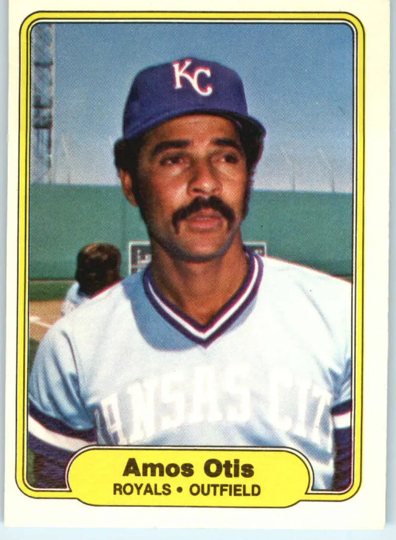 1982 Fleer #419 Amos Otis EX Excellent Kansas City Royals Baseball Card - Baseball Card Single