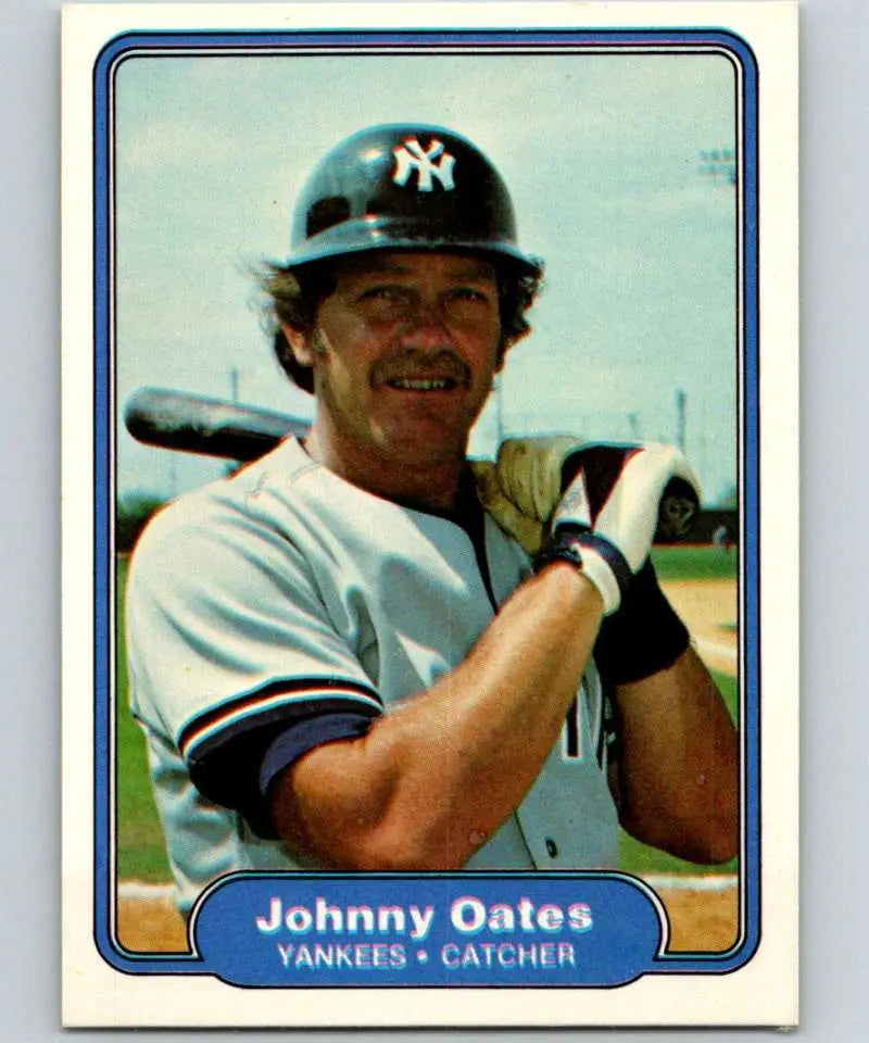 1982 Fleer #47 Johnny Oates EX Excellent New York Yankees Baseball Card - Baseball Card Single