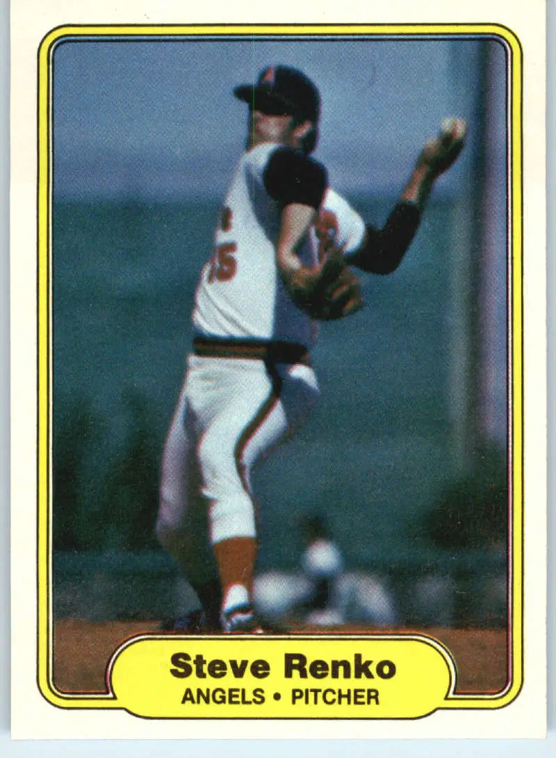 1982 Fleer #472 Steve Renko EX Excellent California Angels Baseball Card - Baseball Card Single