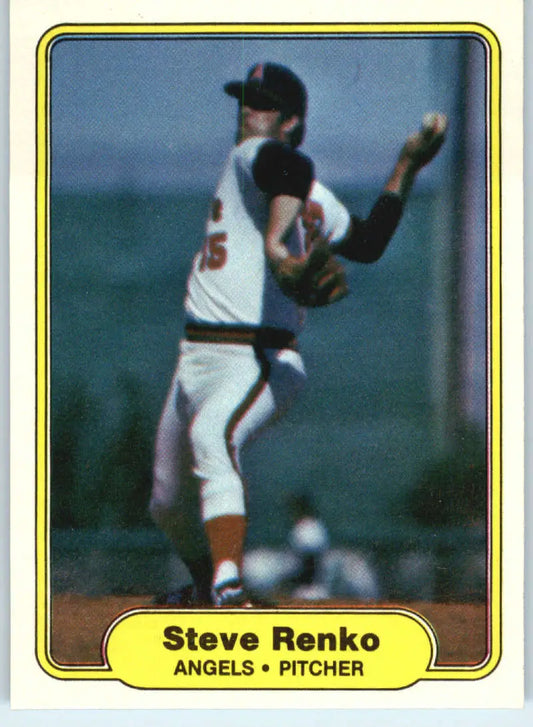 1982 Fleer #472 Steve Renko EX Excellent California Angels Baseball Card - Baseball Card Single
