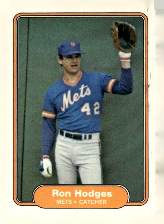 Vintage Ron Hodges baseball card from 1982 Fleer featuring Ron Hodges of the New York Mets