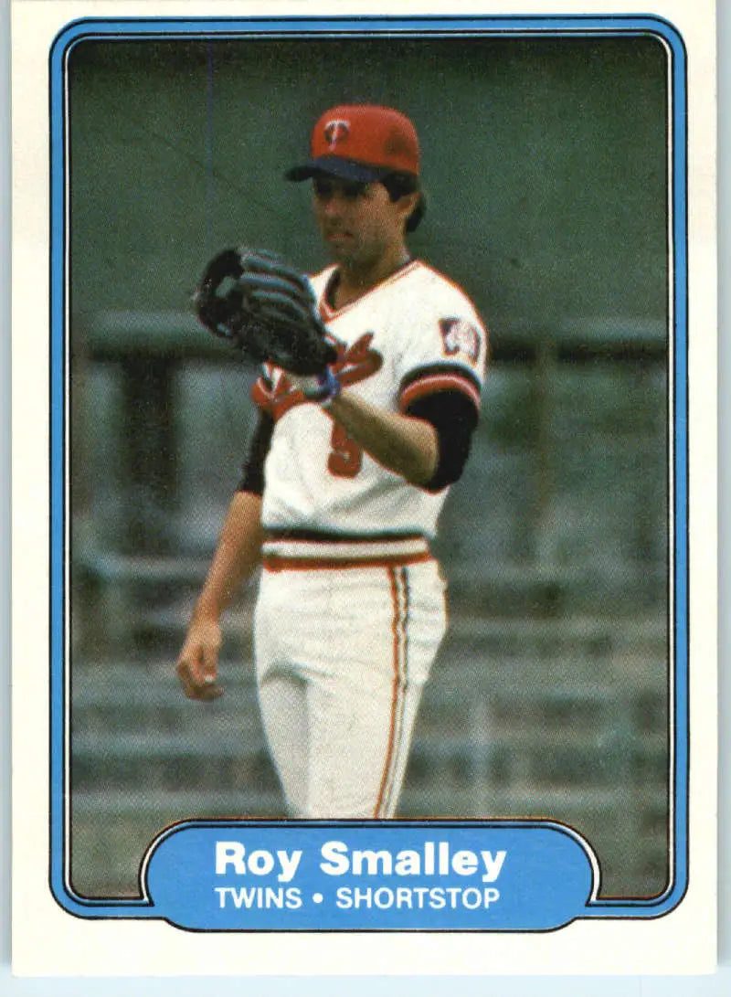 1982 Fleer #560 Roy Smalley EX Excellent Minnesota Twins Baseball Card - Baseball Card Single