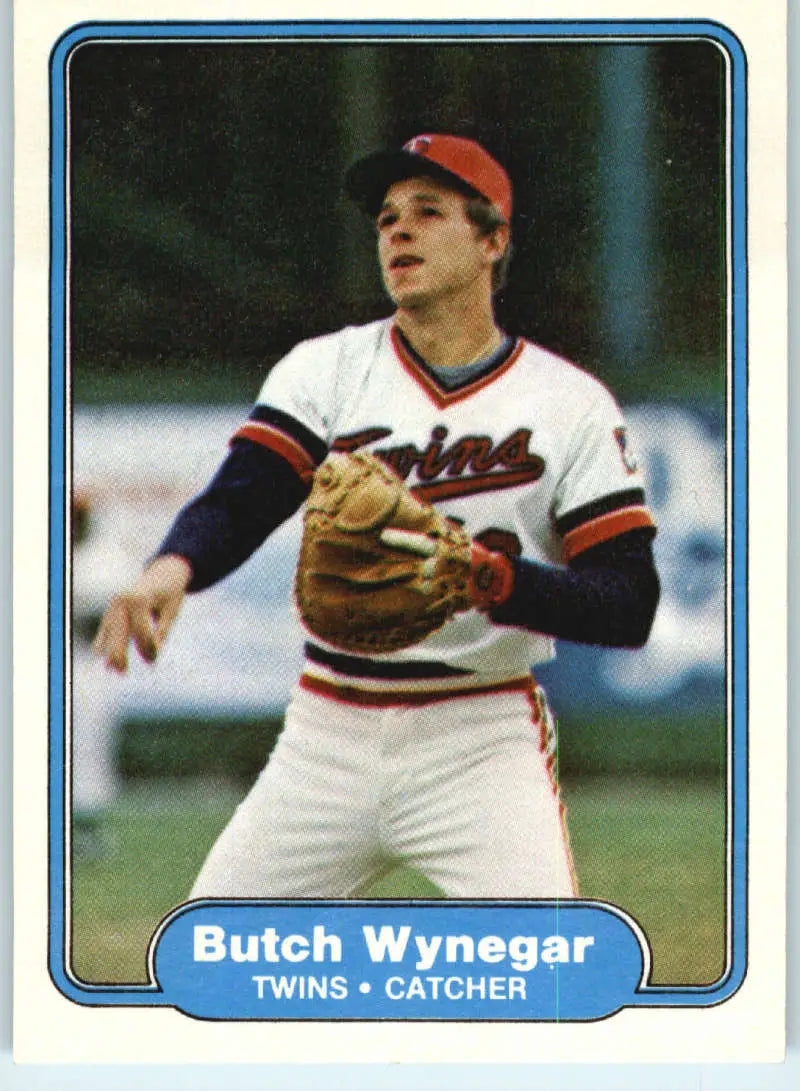 1982 Fleer #565 Butch Wynegar EX Excellent Minnesota Twins Baseball Card - Baseball Card Single