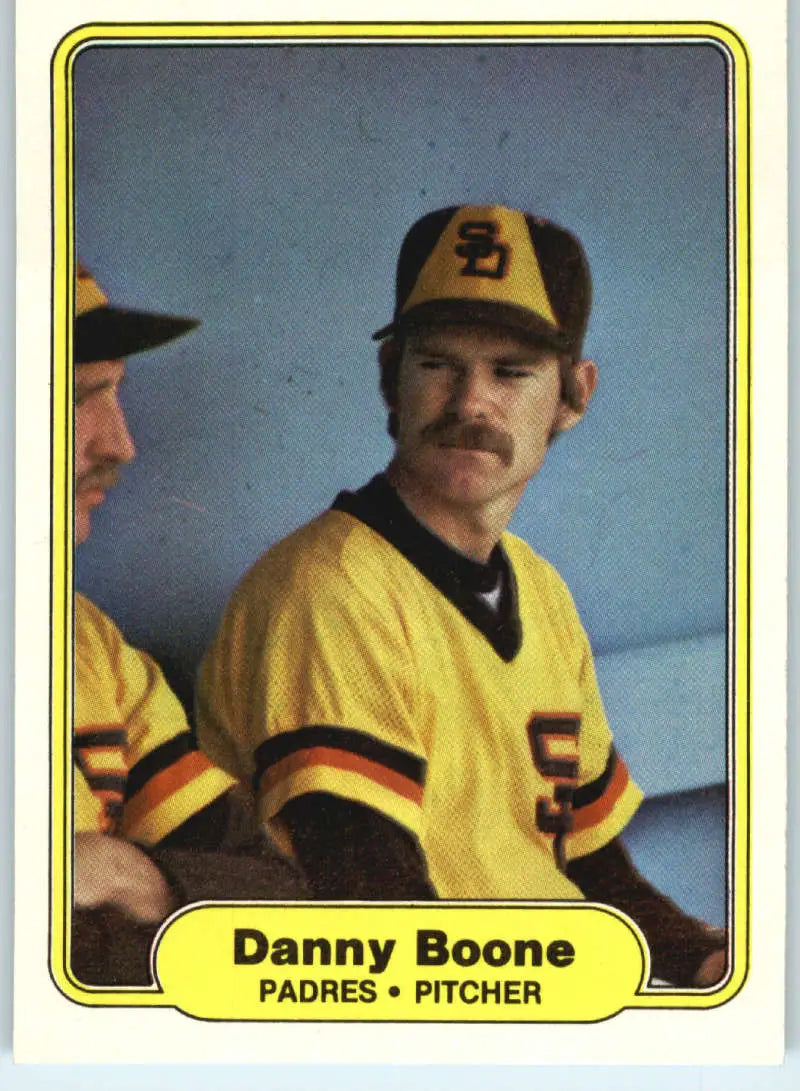 1982 Fleer #568 Danny Boone EX Excellent RC Rookie San Diego Padres Baseball Card - Baseball Card Single