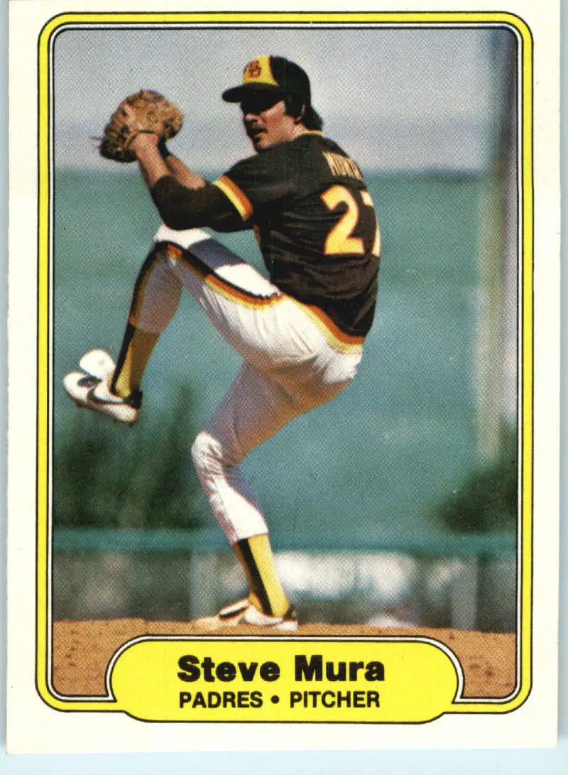 1982 Fleer #578 Steve Mura EX Excellent San Diego Padres Baseball Card - Baseball Card Single